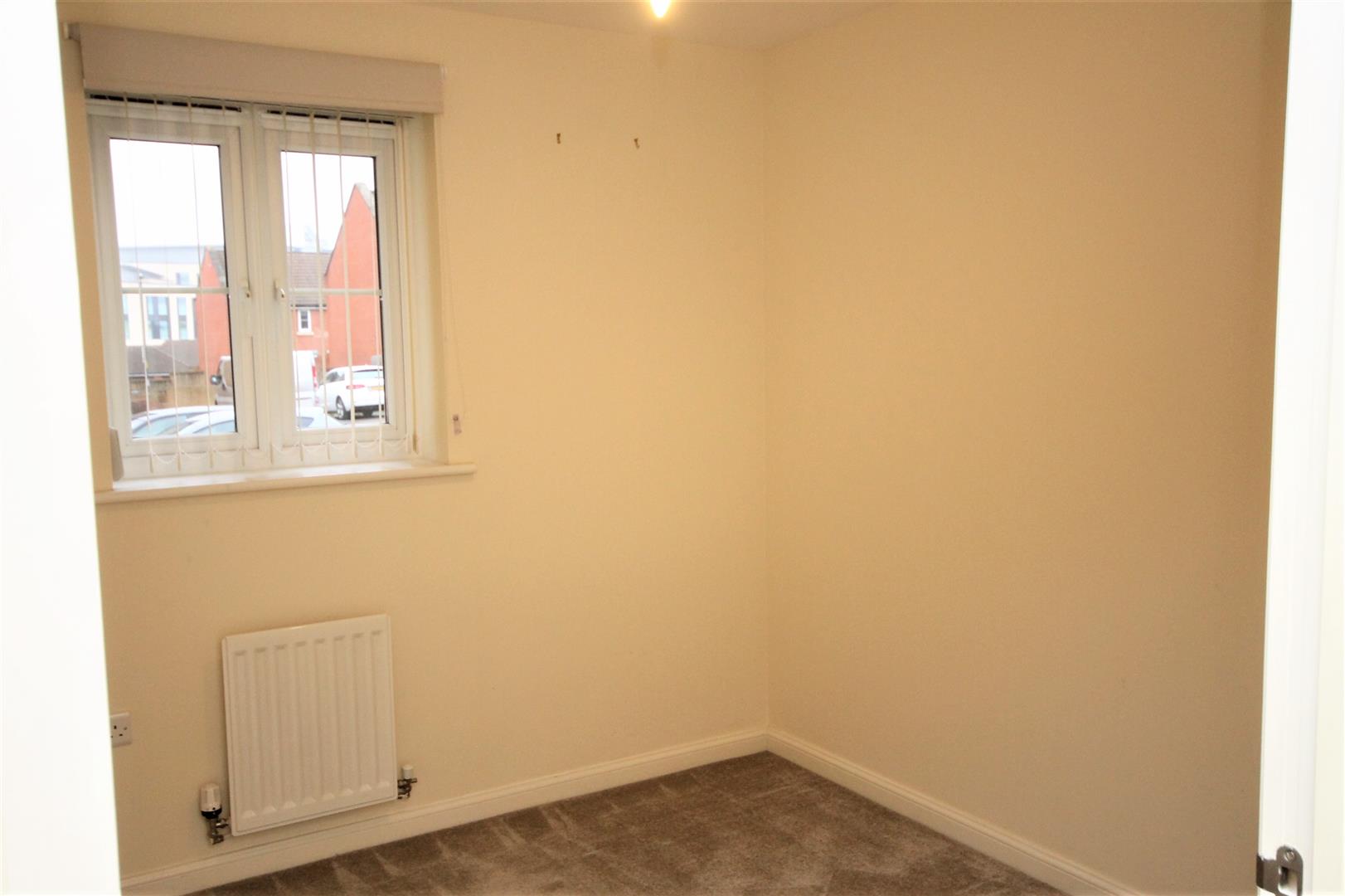 2 bed apartment to rent in Dorian Road, Bristol 4