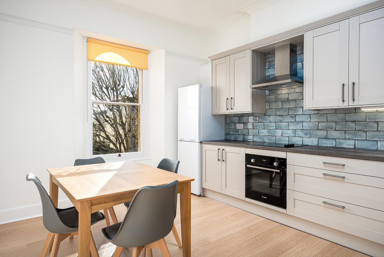 3 bed apartment to rent in Westfield Park, Bristol 11