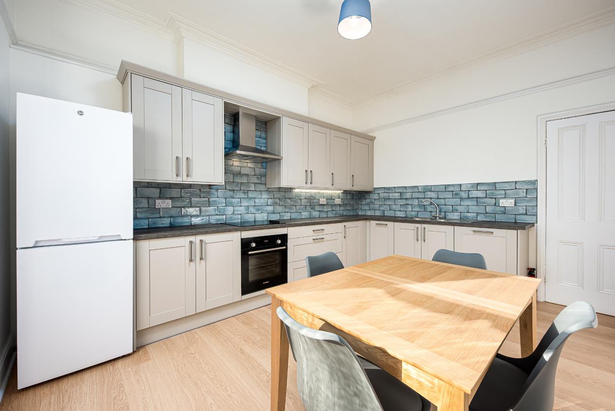 3 bed apartment to rent in Westfield Park, Bristol  - Property Image 2