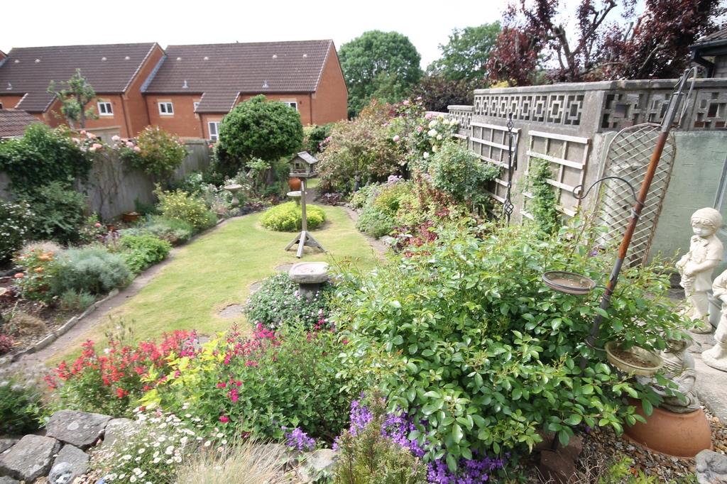 3 bed house to rent in Teewell Avenue, Bristol 3