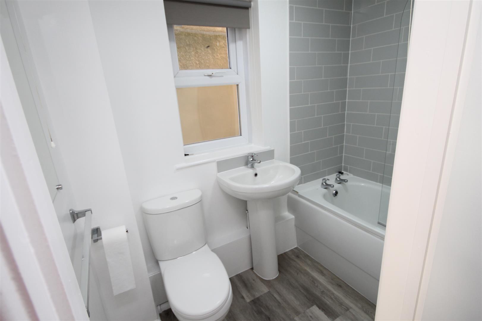 1 bed flat to rent in Park Hill, Bristol  - Property Image 4