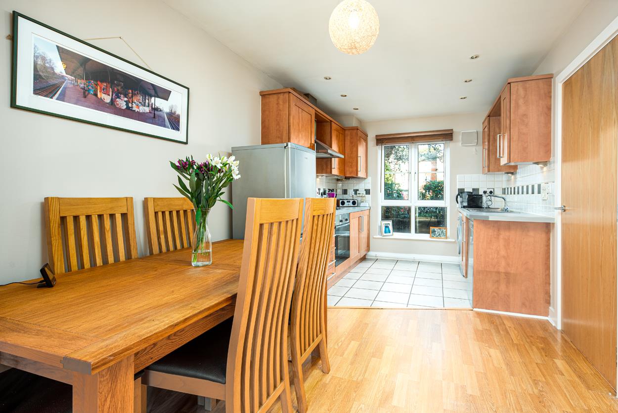 House to rent in Bartholomew Square, Bristol  - Property Image 4