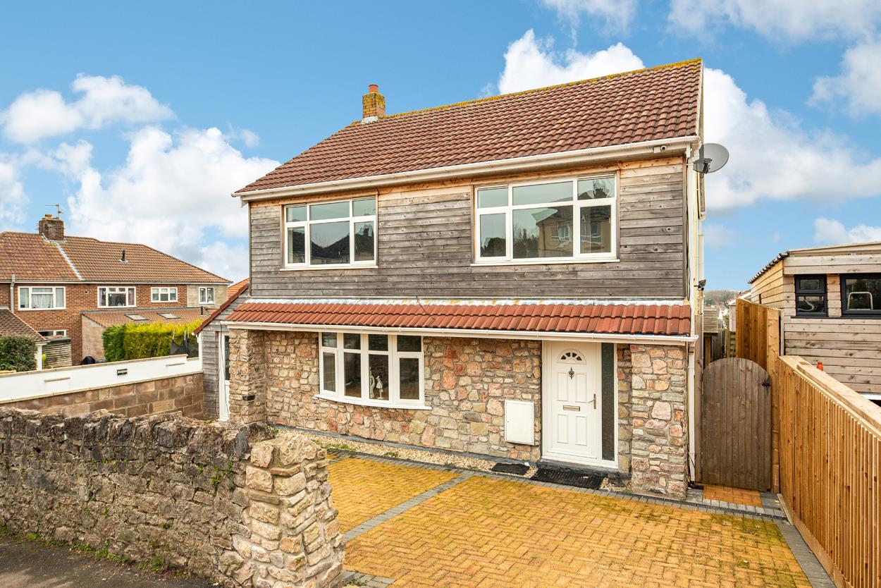 4 bed house for sale in Penpole Lane, Bristol, BS11