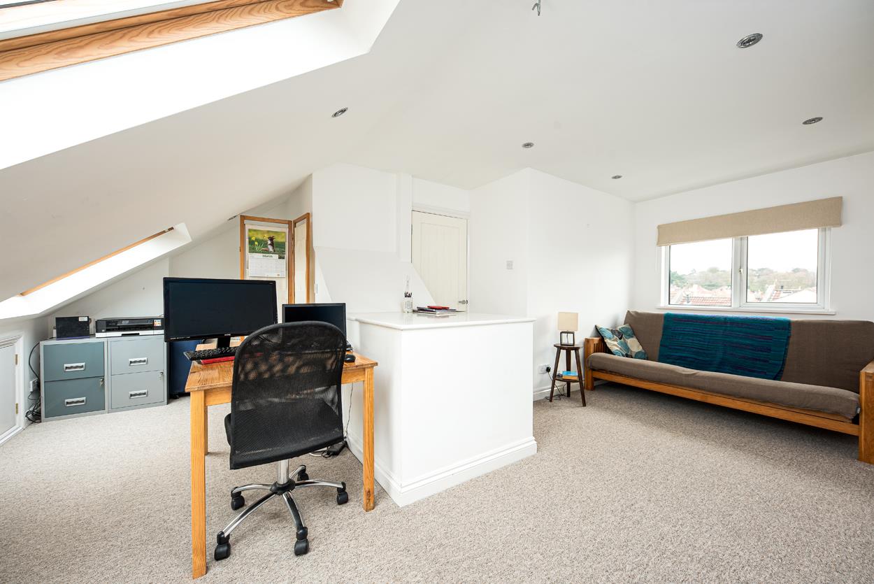 3 bed terraced house for sale in Raglan Place, Bristol 8