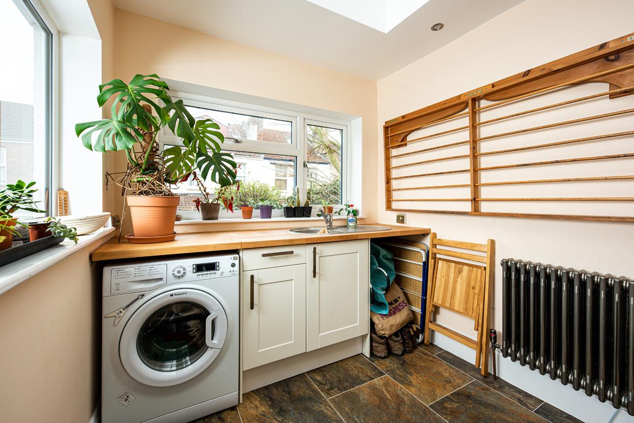 3 bed terraced house for sale in Raglan Place, Bristol 11