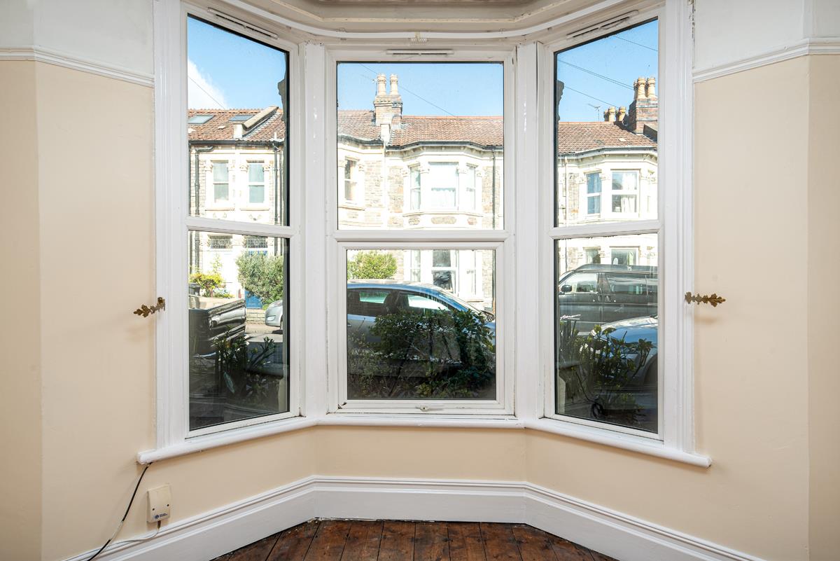 4 bed house for sale in Kennington Avenue, Bristol 2