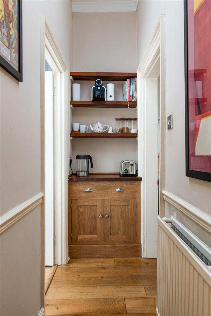 2 bed apartment for sale in Hampton Park, Bristol 8