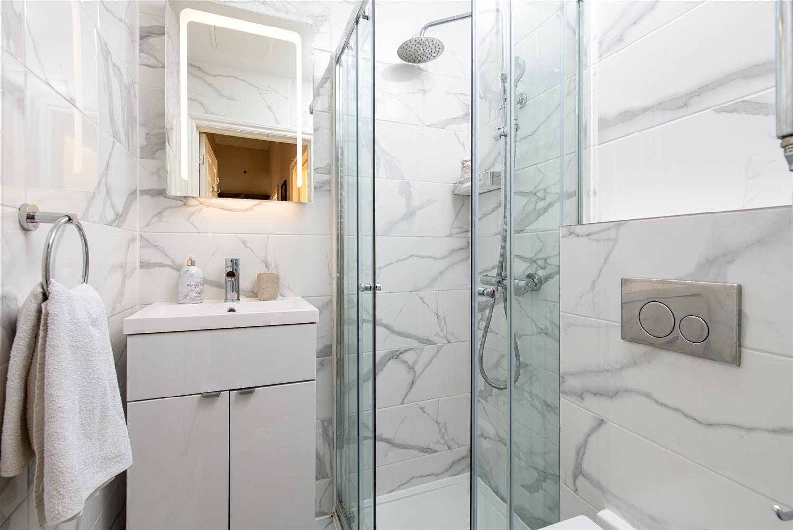 2 bed apartment for sale in Hampton Park, Bristol 6