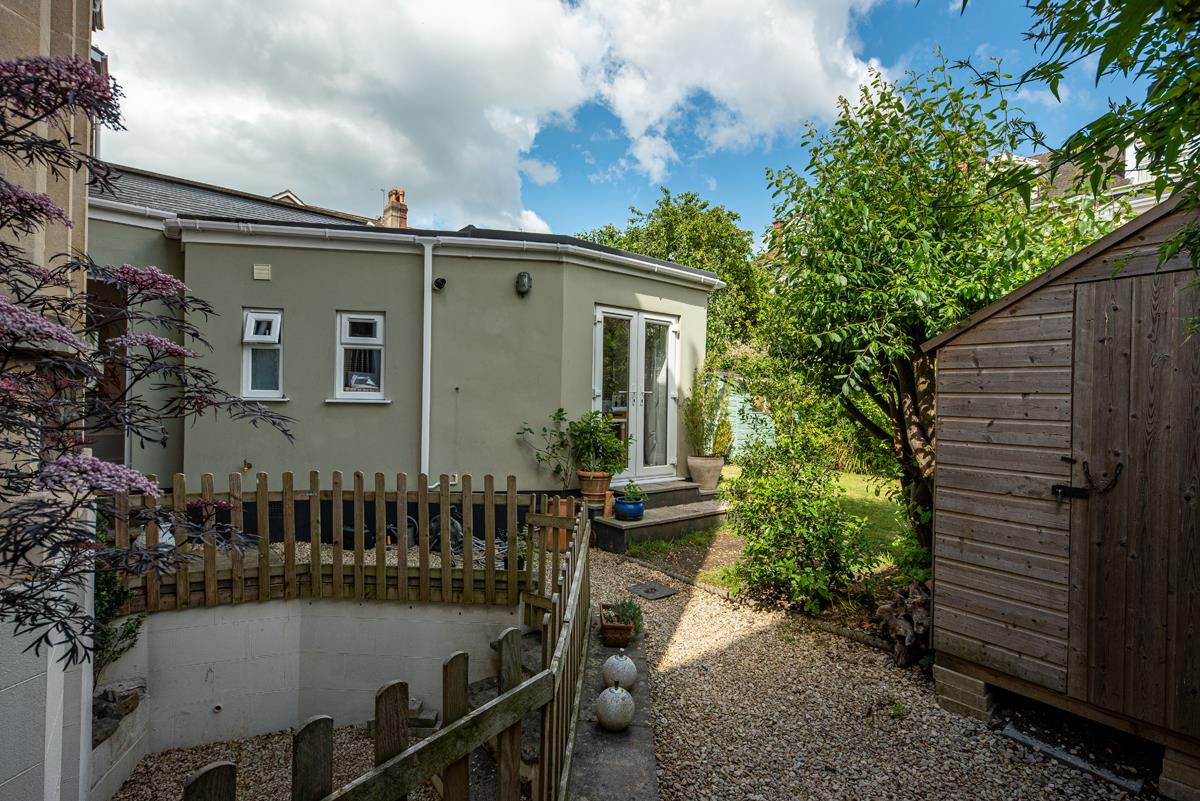 3 bed flat for sale in Blenheim Road, Bristol 14