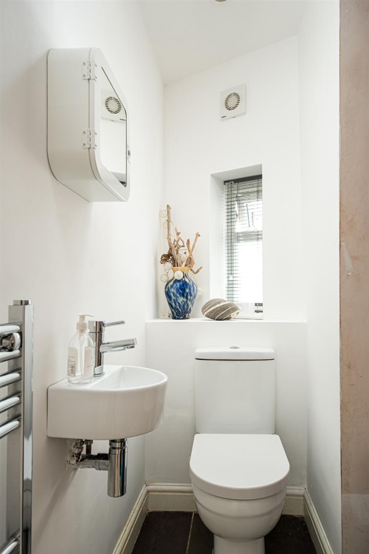 3 bed flat for sale in Blenheim Road, Bristol 8