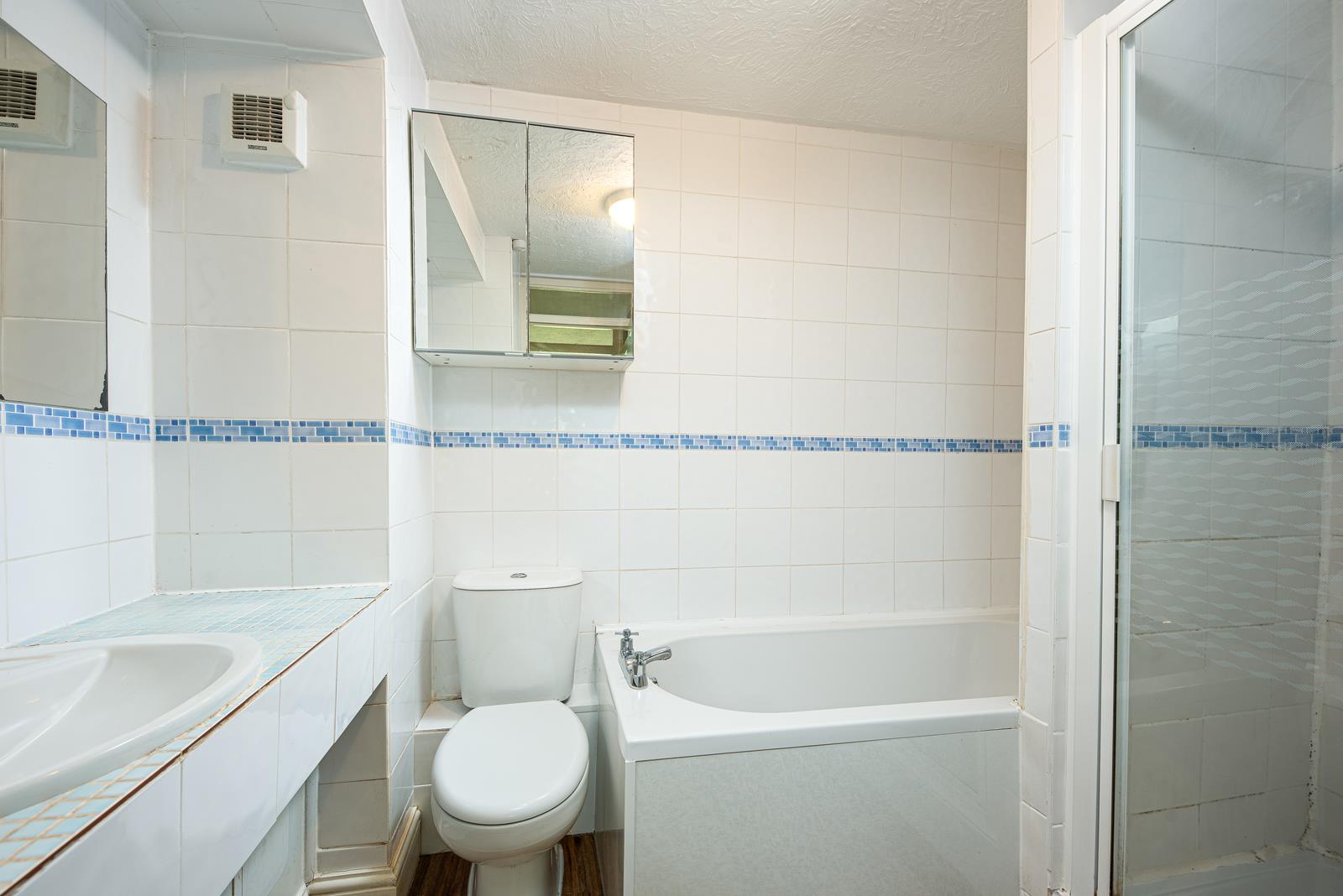 2 bed flat for sale in Ison Hill Road, Bristol  - Property Image 3