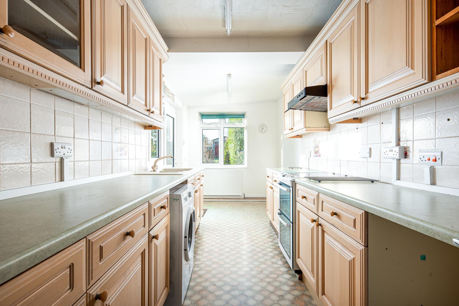 3 bed terraced house for sale in Longmead Avenue, Bristol  - Property Image 4