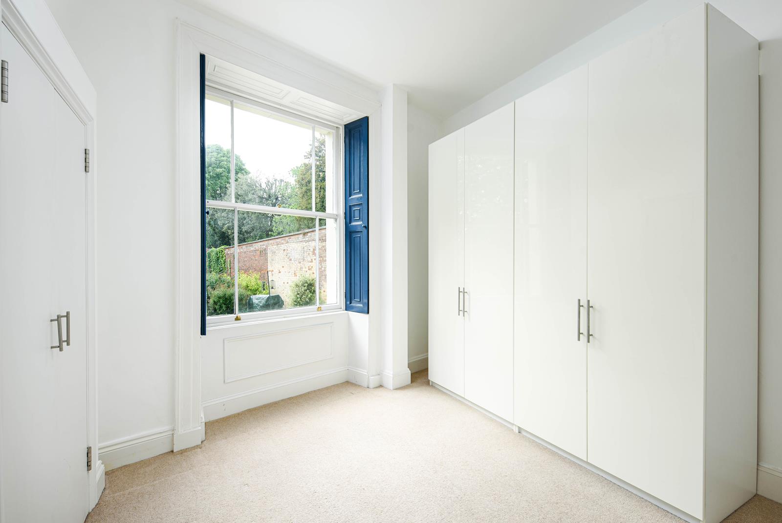 2 bed apartment to rent in Cornwallis Grove, Bristol 8