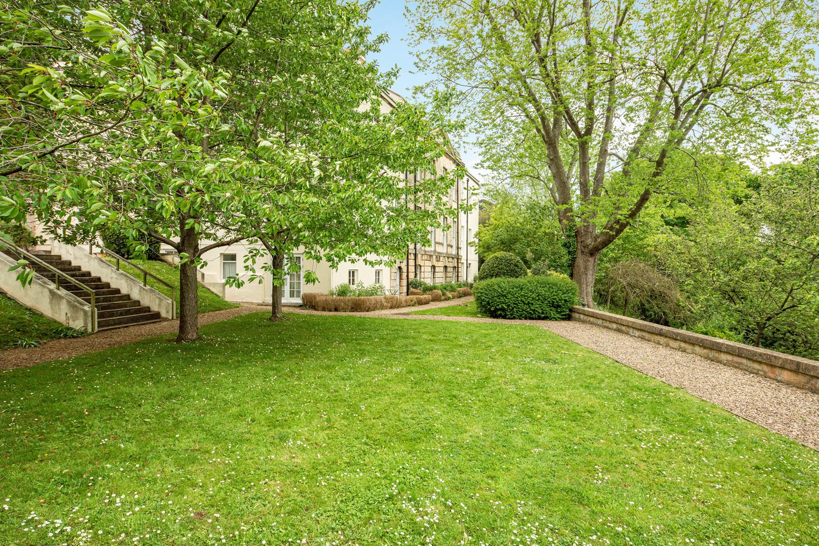 2 bed apartment to rent in Cornwallis Grove, Bristol 13