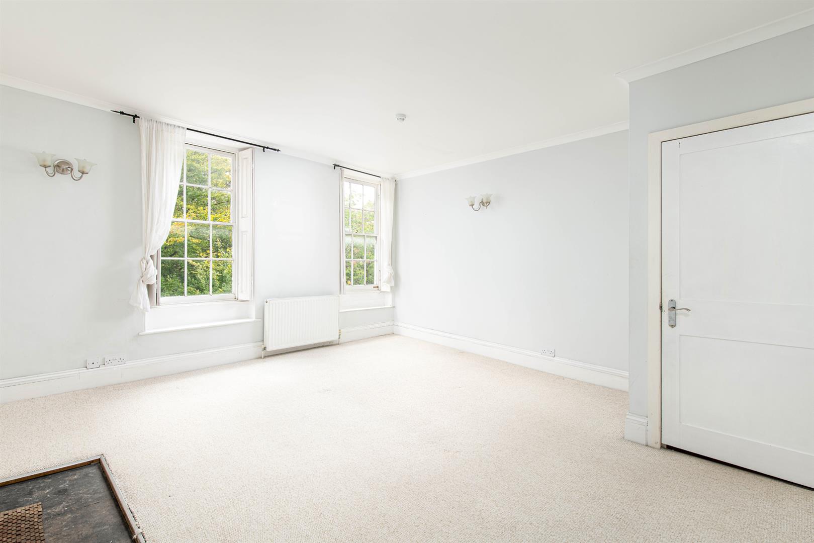 3 bed apartment to rent in Dowry Square, Bristol 8