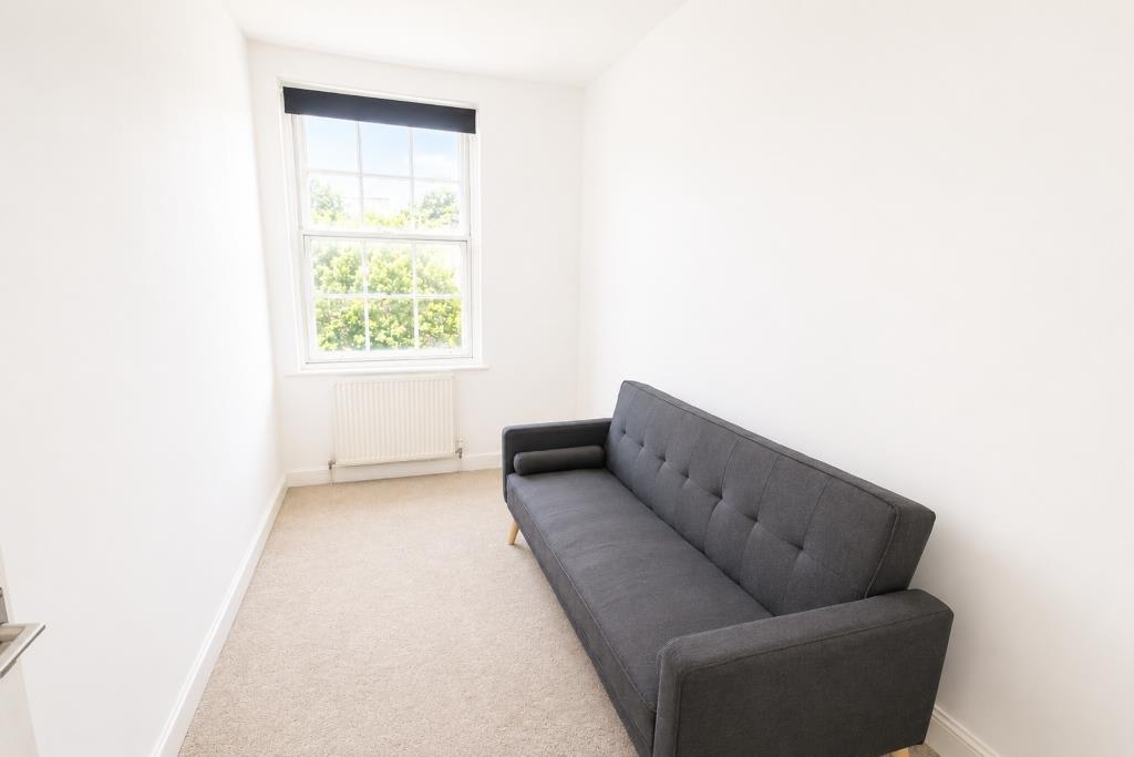 2 bed apartment to rent in Hotwell Road, Bristol 5