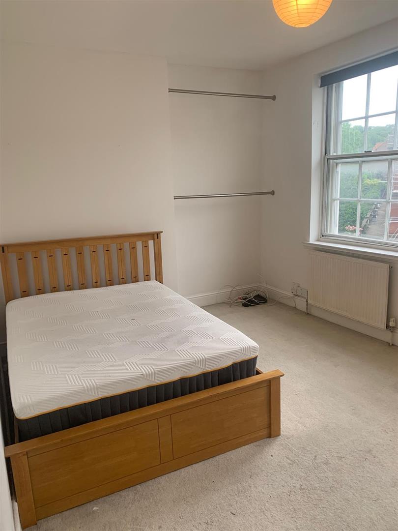2 bed apartment to rent in Hotwell Road, Bristol  - Property Image 4