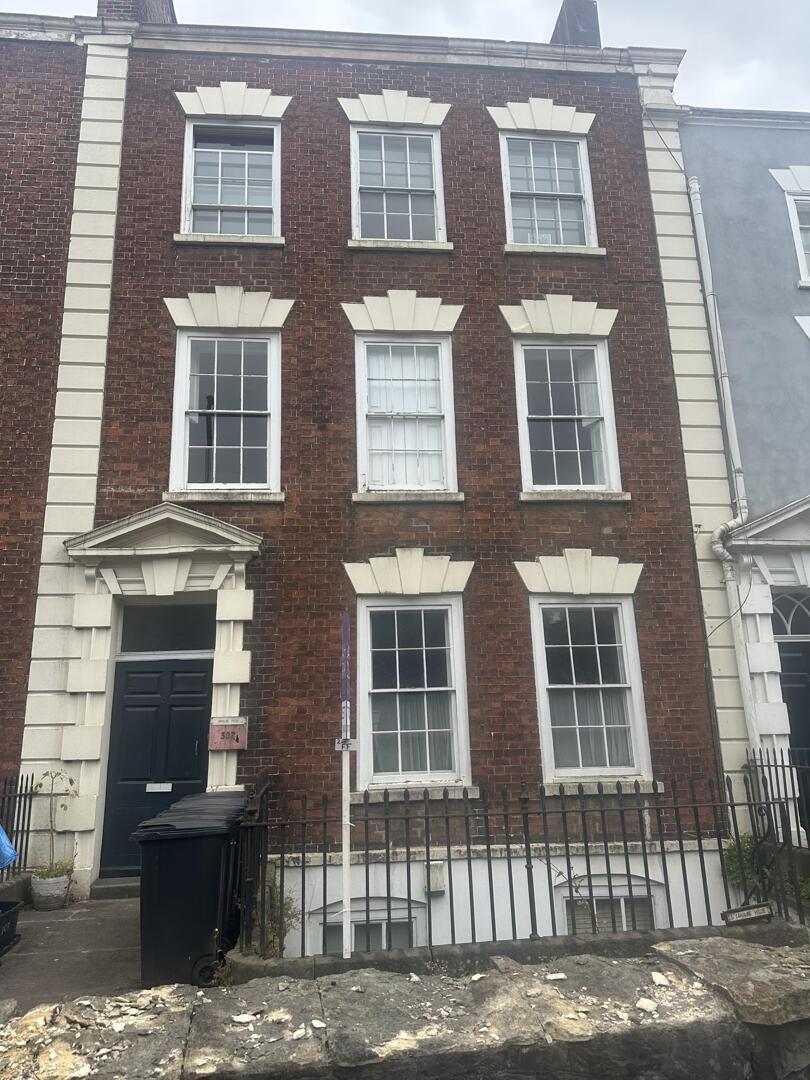 2 bed apartment to rent in Hotwell Road, Bristol  - Property Image 1