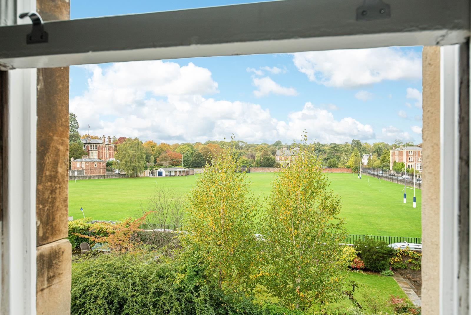 4 bed apartment to rent in Percival Road, Bristol 13