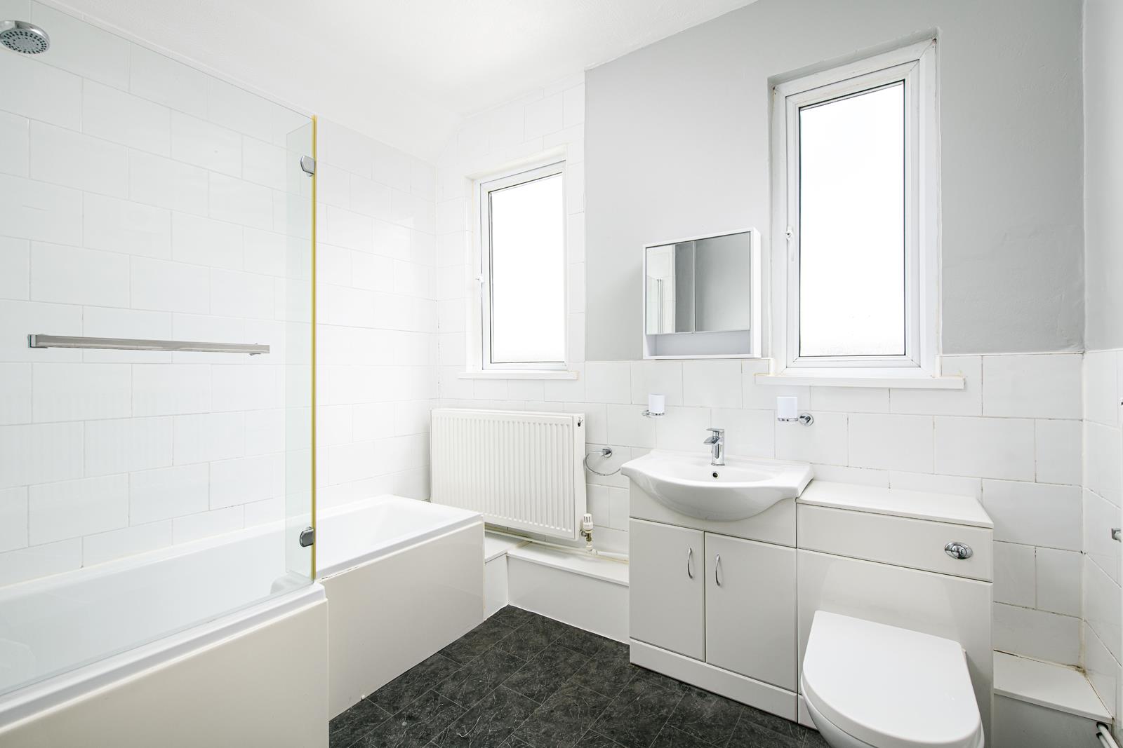 2 bed flat for sale in Station Road, Bristol  - Property Image 6