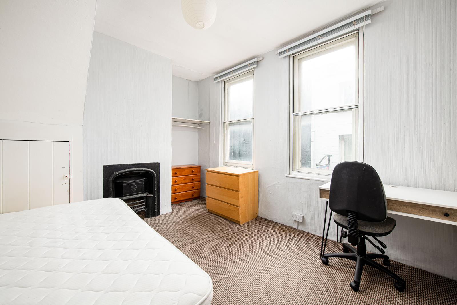 3 bed apartment to rent in Christmas Steps, Bristol 6