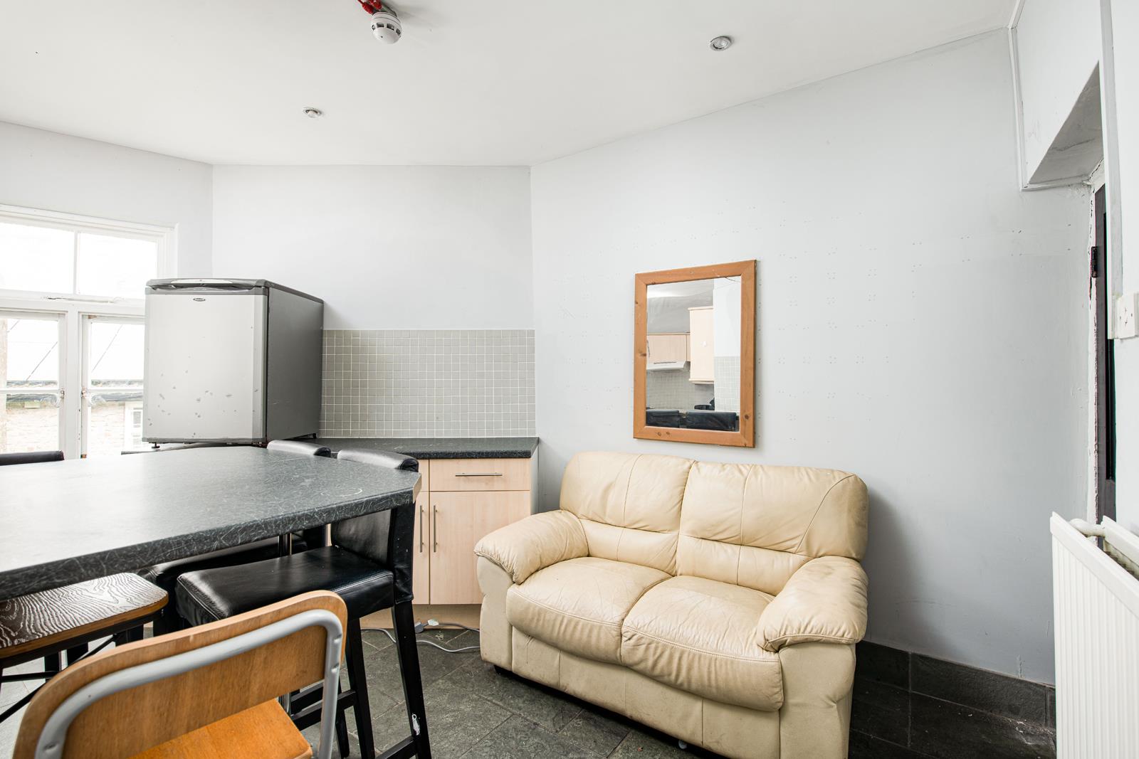 3 bed apartment to rent in Christmas Steps, Bristol 1