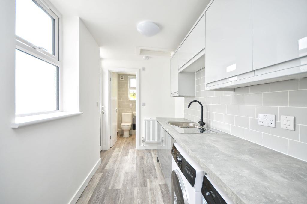 3 bed house to rent in Richmond Terrace, Bristol  - Property Image 5