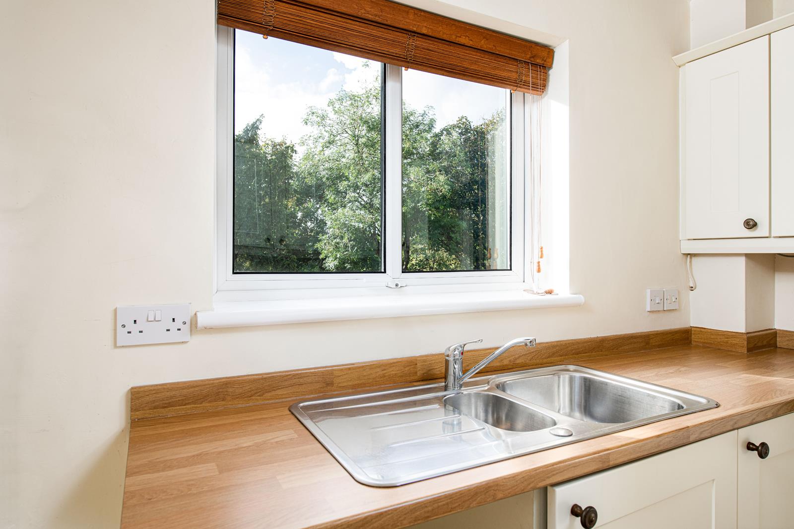 2 bed apartment for sale in Northover Close, Bristol  - Property Image 13