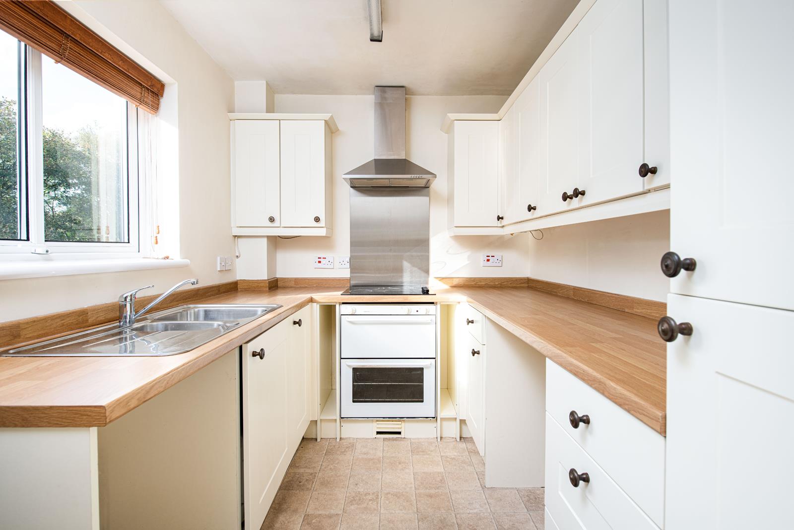 2 bed apartment for sale in Northover Close, Bristol, BS9