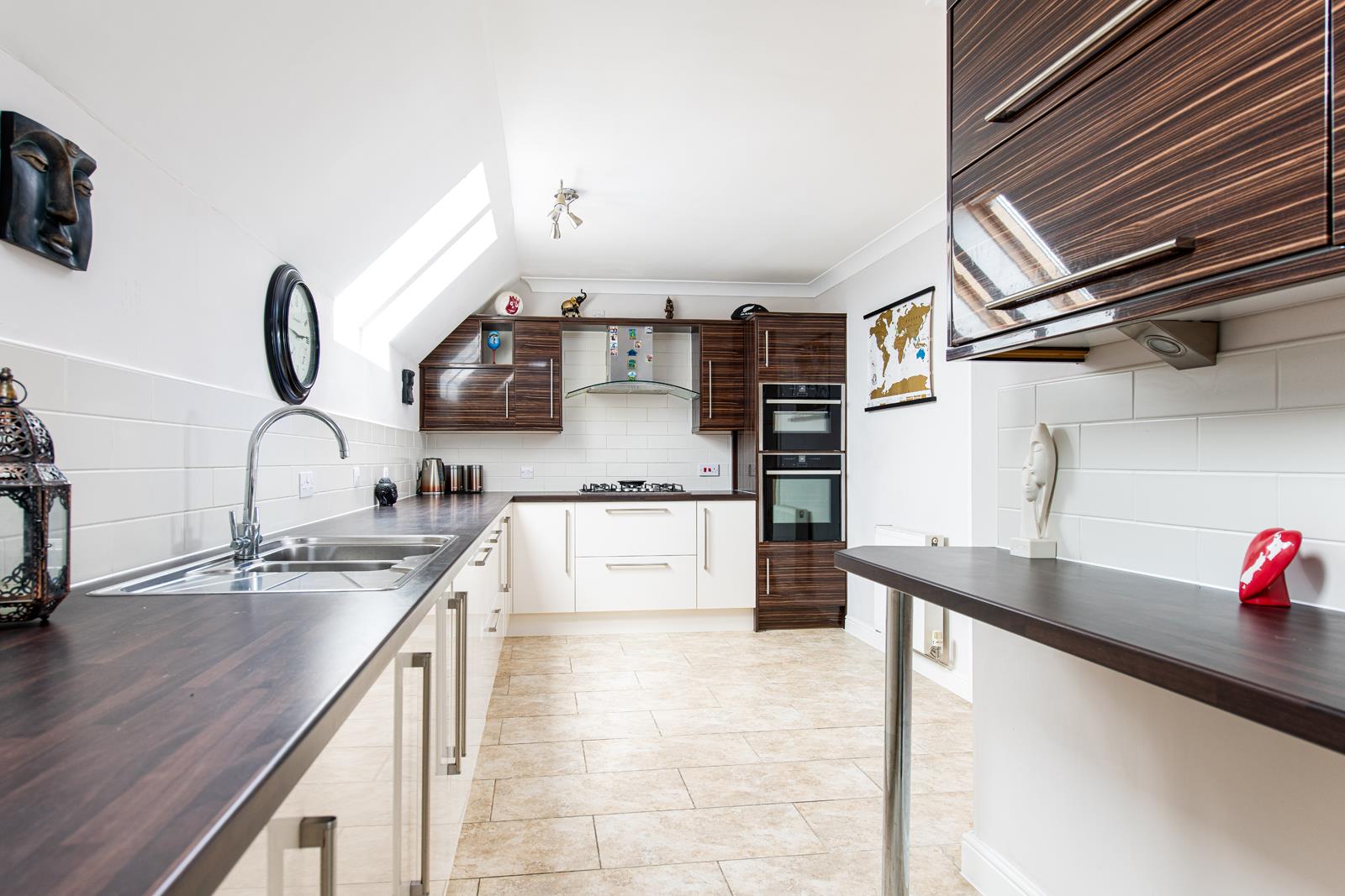 2 bed flat for sale in The Old Orchard, Bristol 9