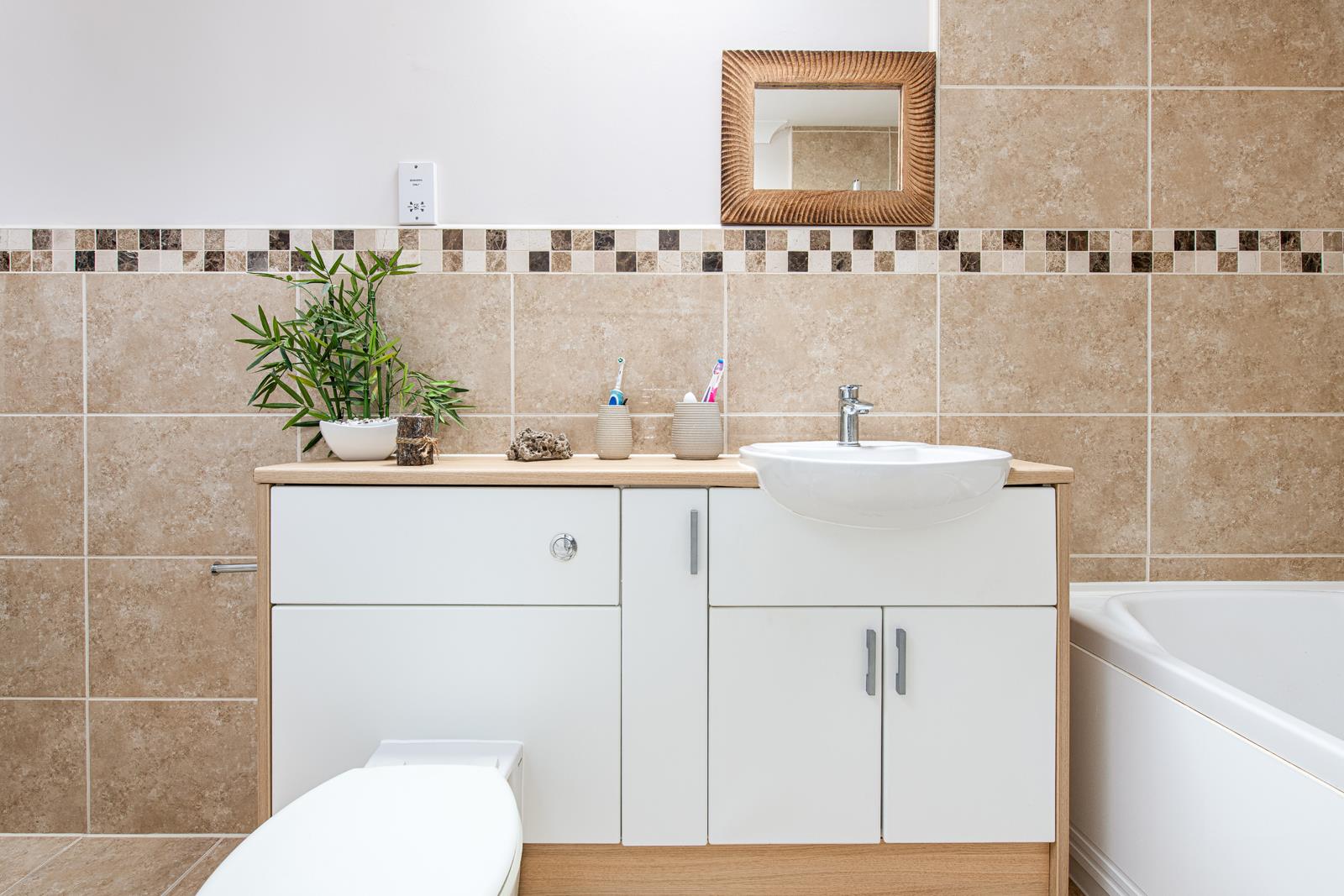 2 bed flat for sale in The Old Orchard, Bristol  - Property Image 12