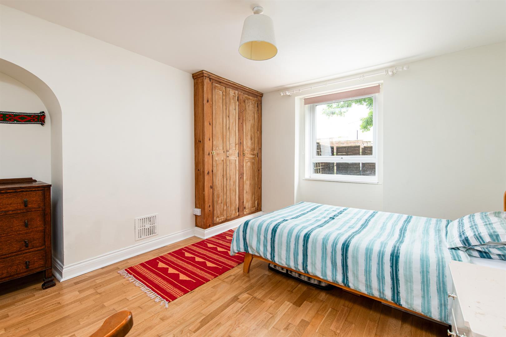 2 bed apartment to rent in Grosvenor Road, Bristol 8