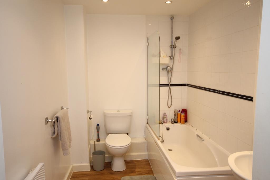 2 bed apartment to rent in Waterloo Road, Bristol 4