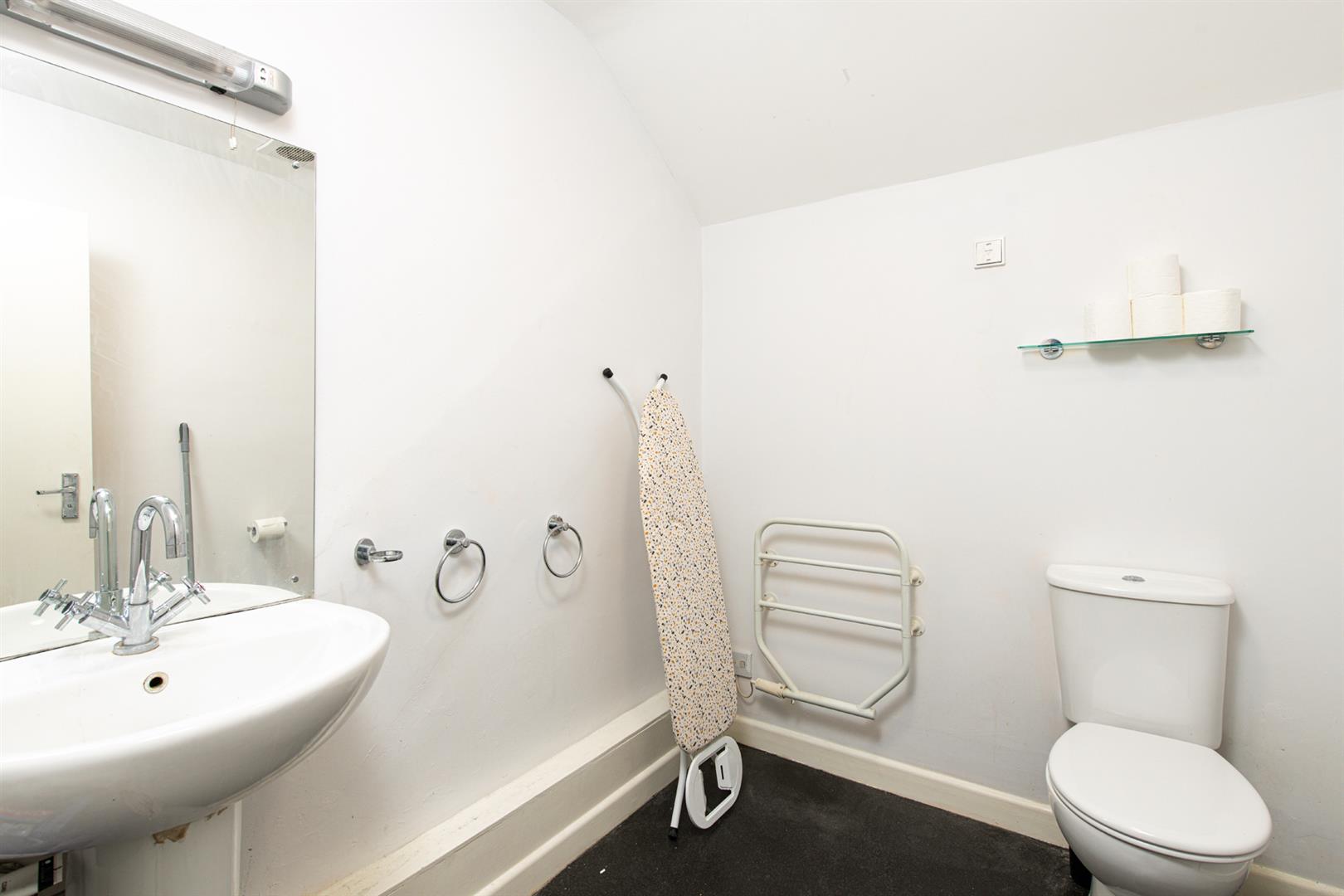 3 bed apartment to rent in Kings Parade Avenue, Bristol  - Property Image 11