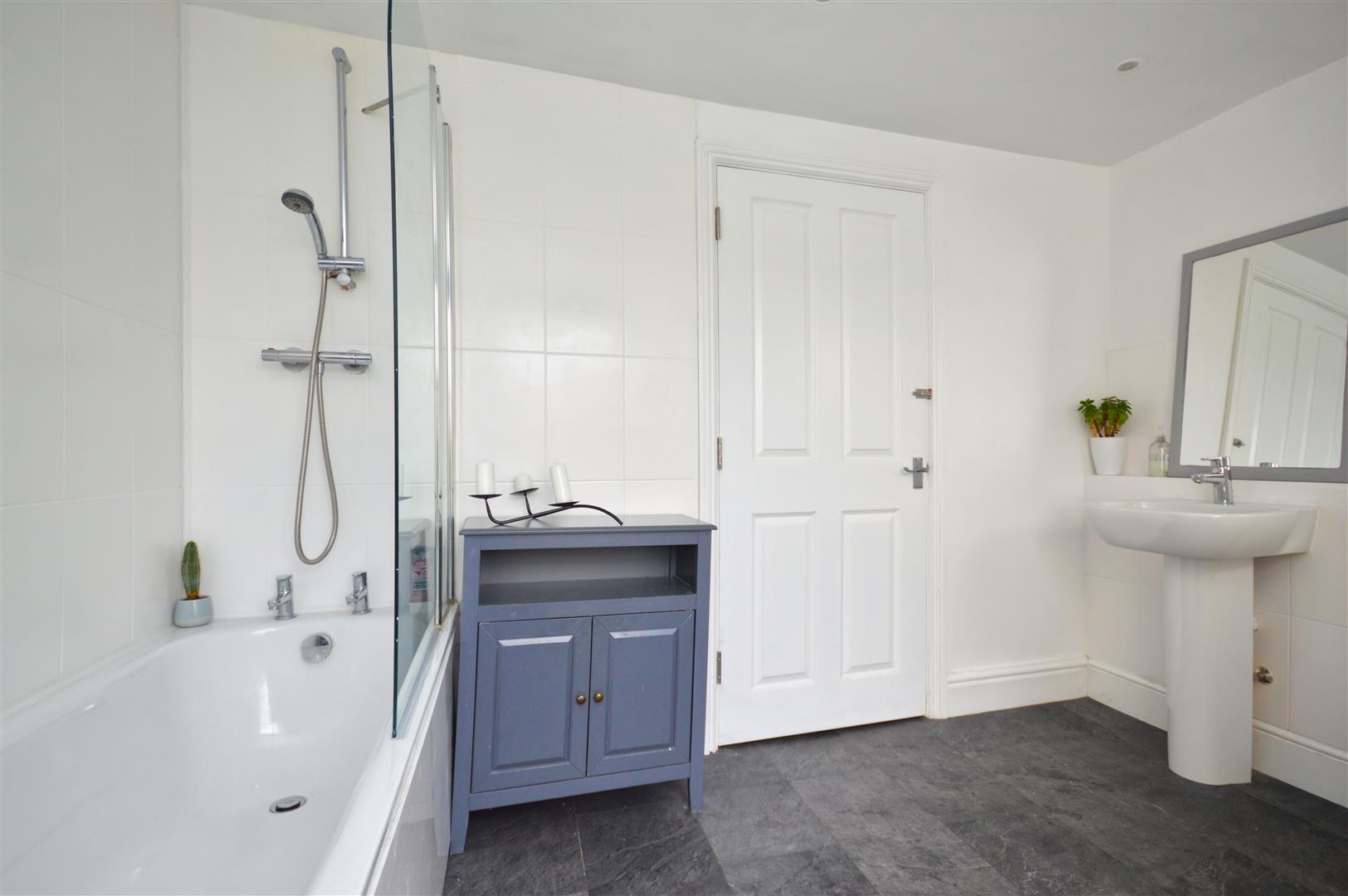 2 bed apartment for sale in Aberdeen Road, Bristol  - Property Image 6