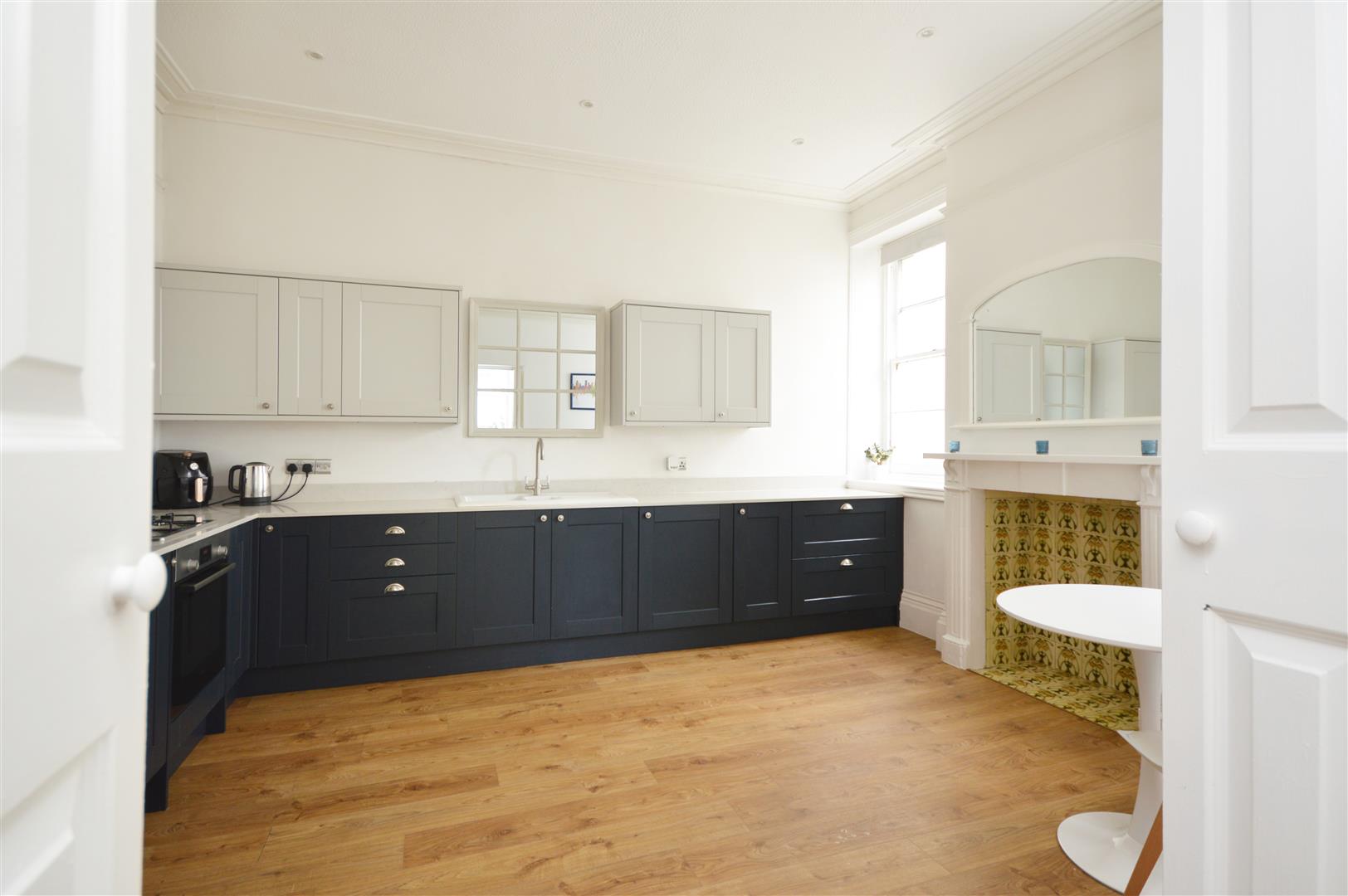2 bed apartment for sale in Aberdeen Road, Bristol  - Property Image 5