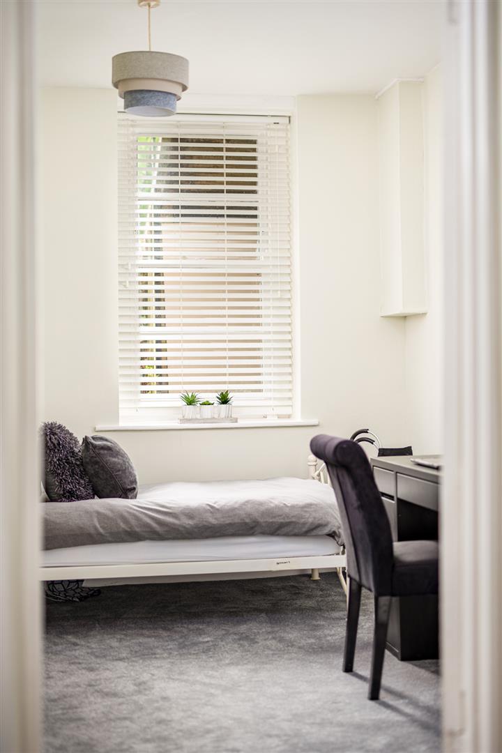 2 bed apartment for sale in Beaufort Road, Clifton 16