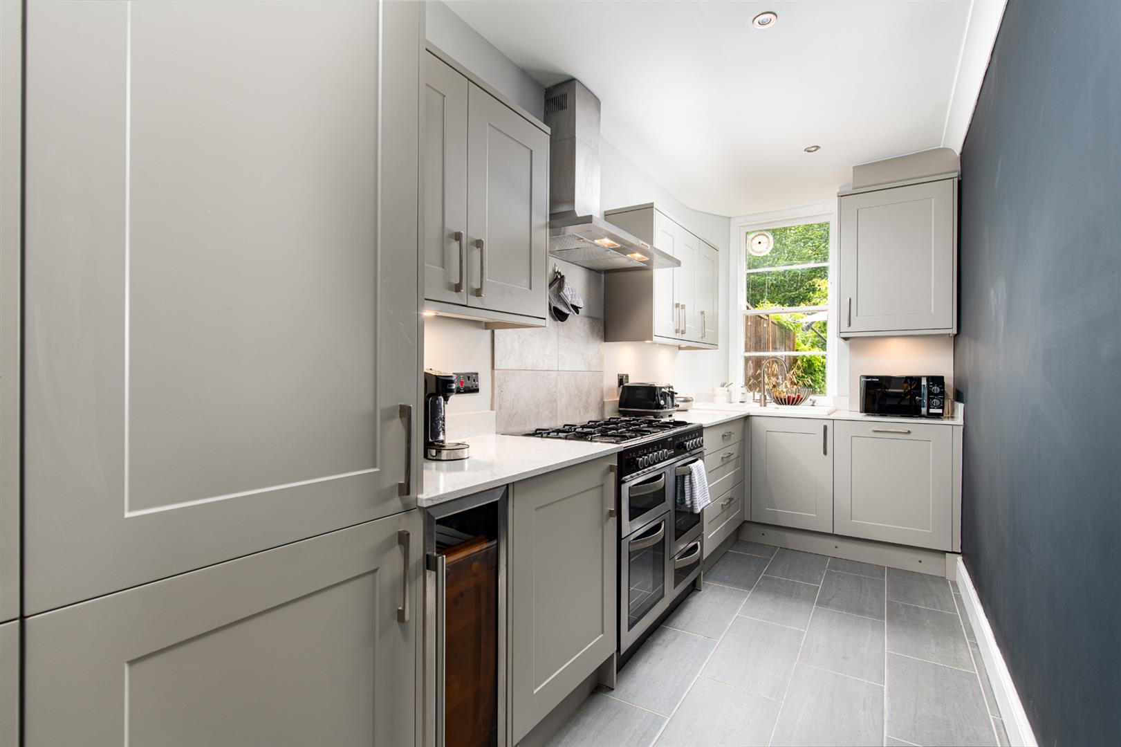 2 bed apartment for sale in Beaufort Road, Clifton 11