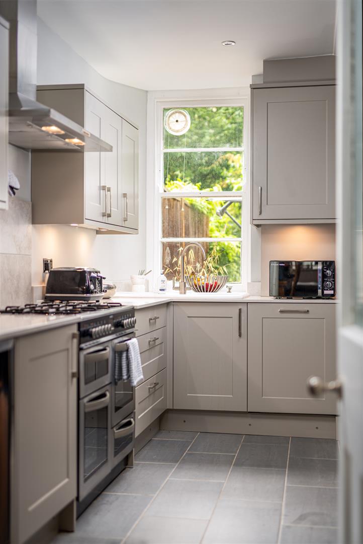 2 bed apartment for sale in Beaufort Road, Clifton  - Property Image 3