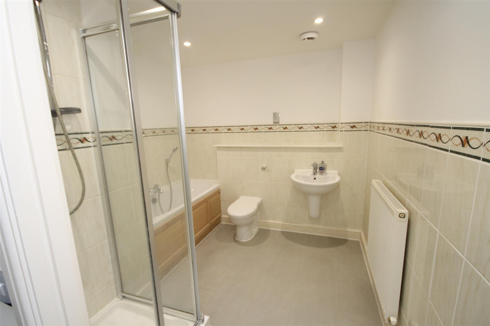 1 bed flat to rent in Strathearn Drive, Bristol 4