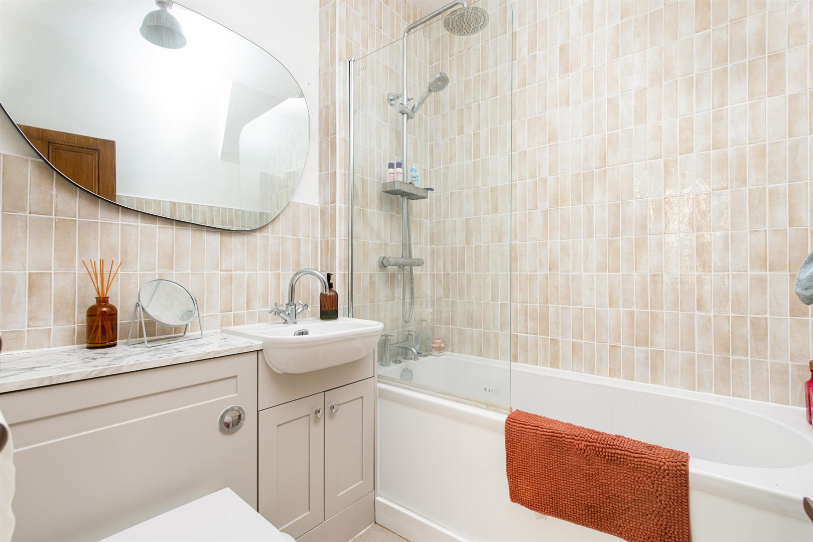 2 bed flat to rent in Brynland Avenue, Bristol 8