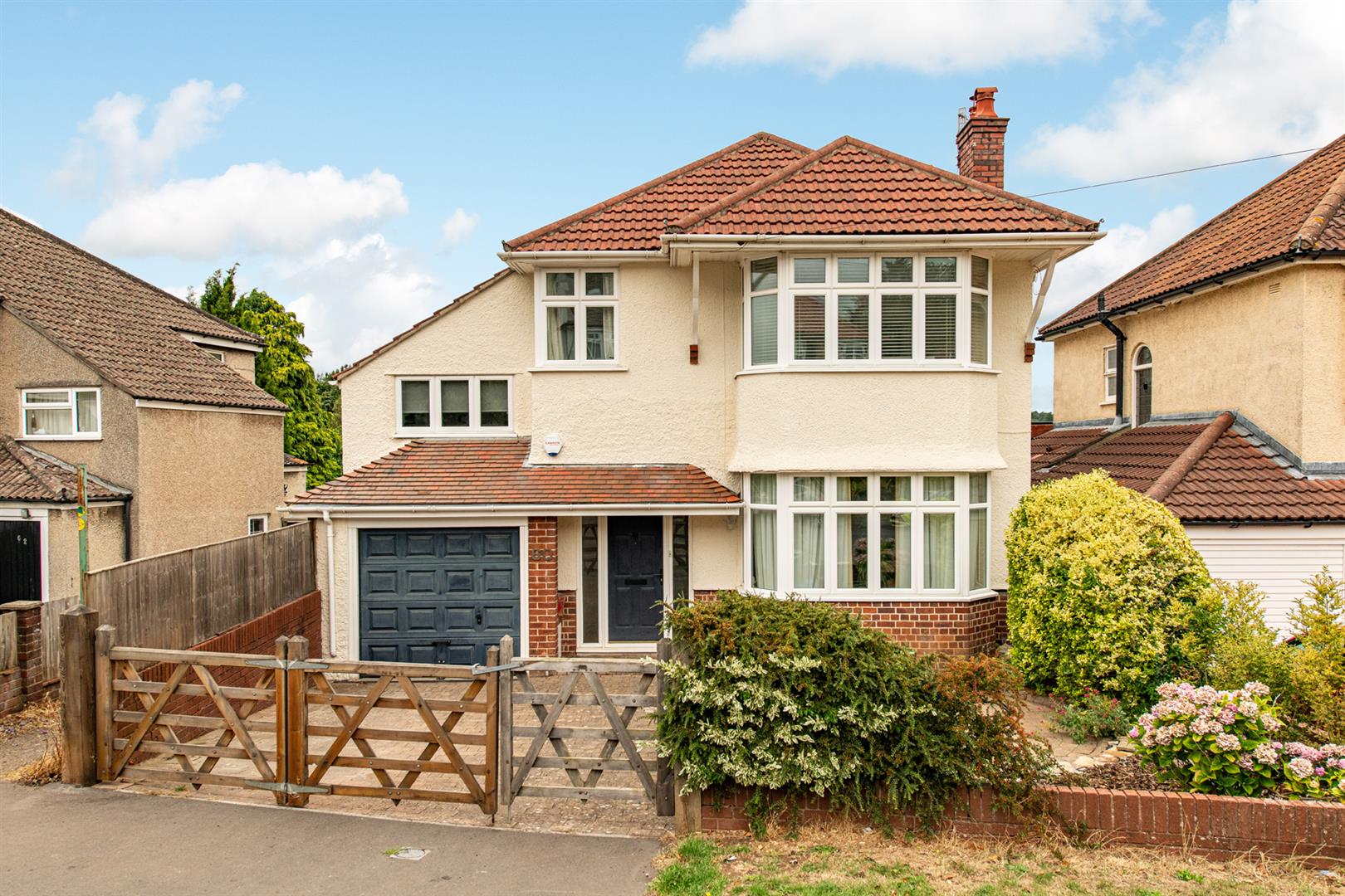 5 bed house to rent in Roman Way, Bristol, BS9