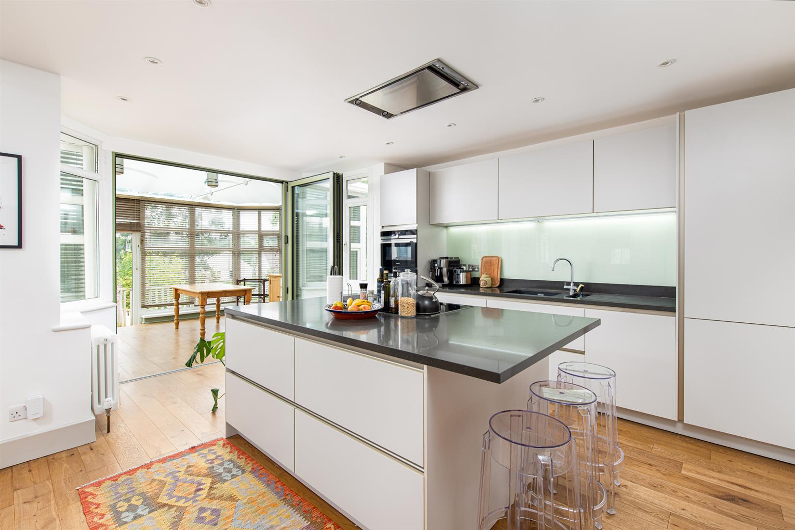 5 bed house to rent in Roman Way, Bristol  - Property Image 3