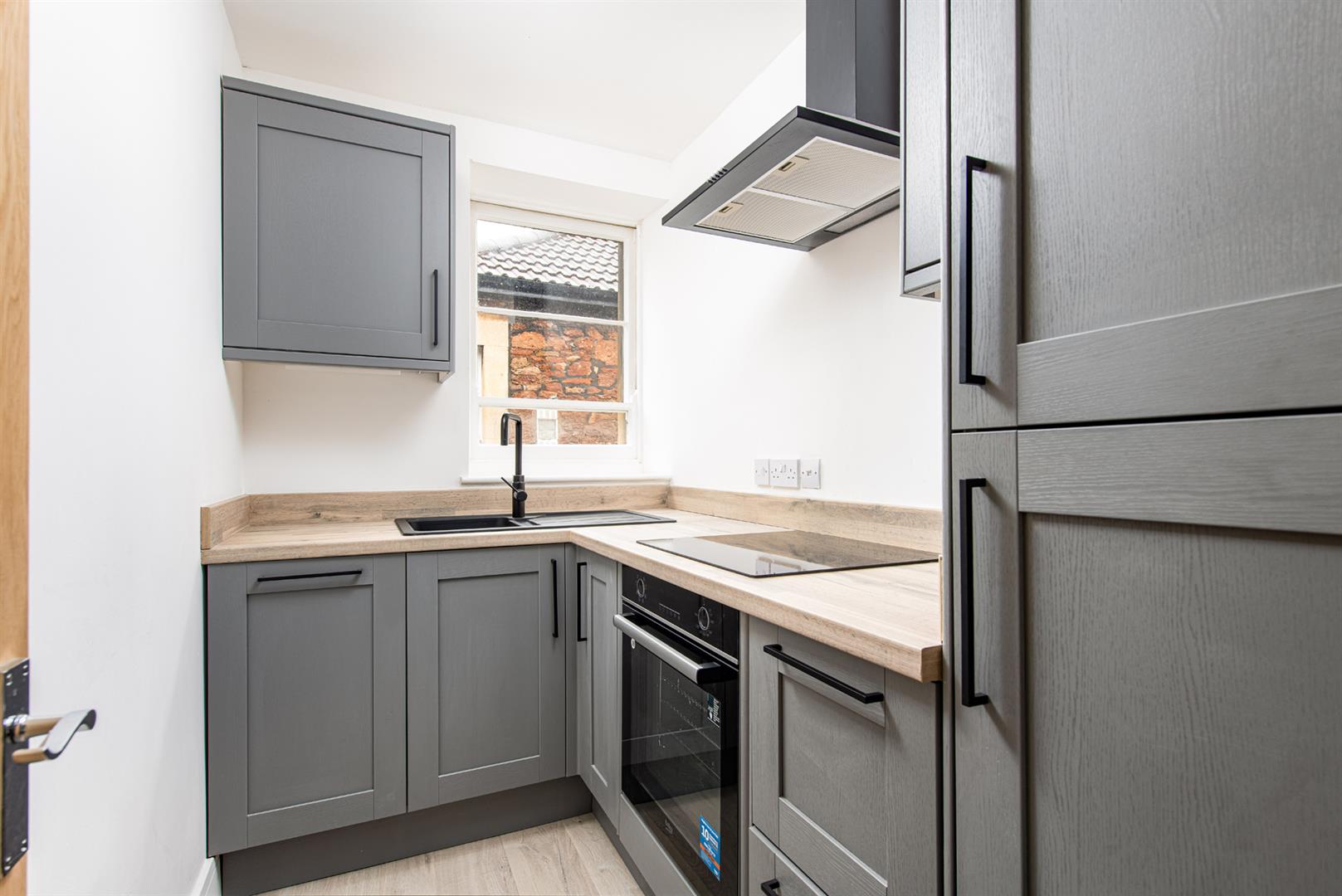 1 bed apartment to rent in Beaufort Road, Bristol - Property Image 1