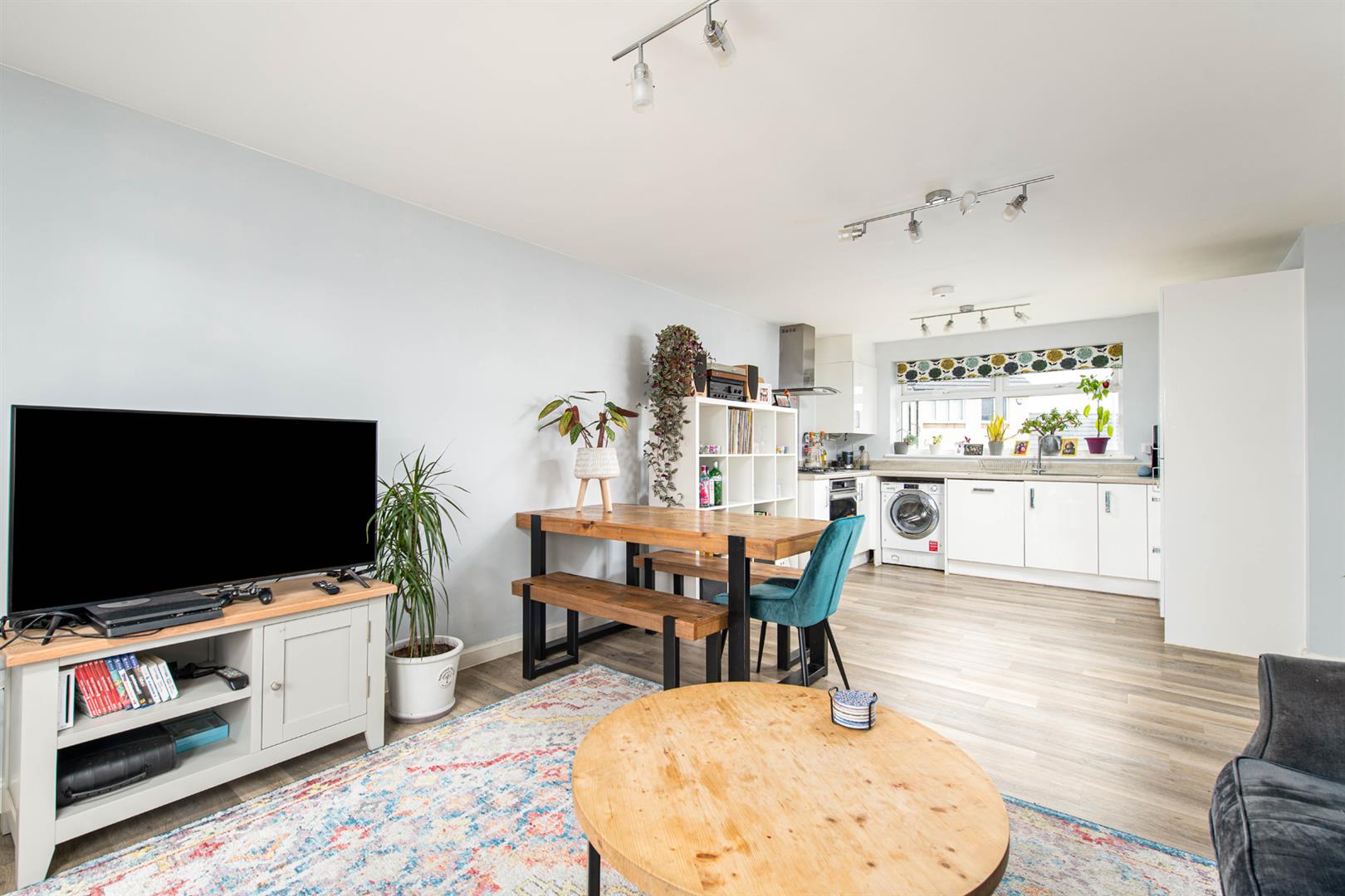 2 bed apartment for sale in Mansell Road, Patchway 2