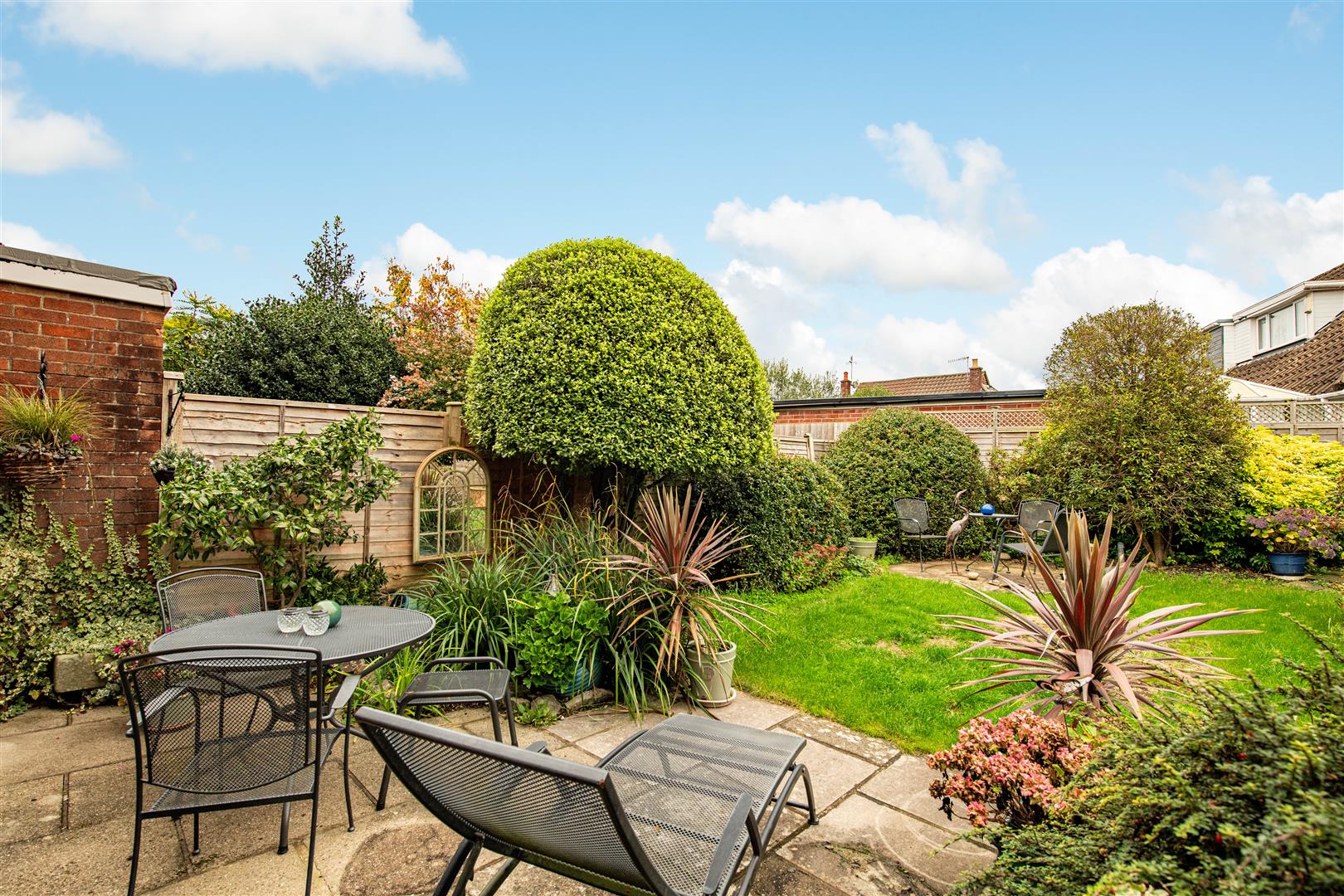 4 bed house for sale in Waterdale Close, Bristol 16