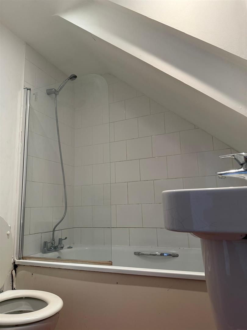 1 bed flat to rent in Elm Road, Bristol 8