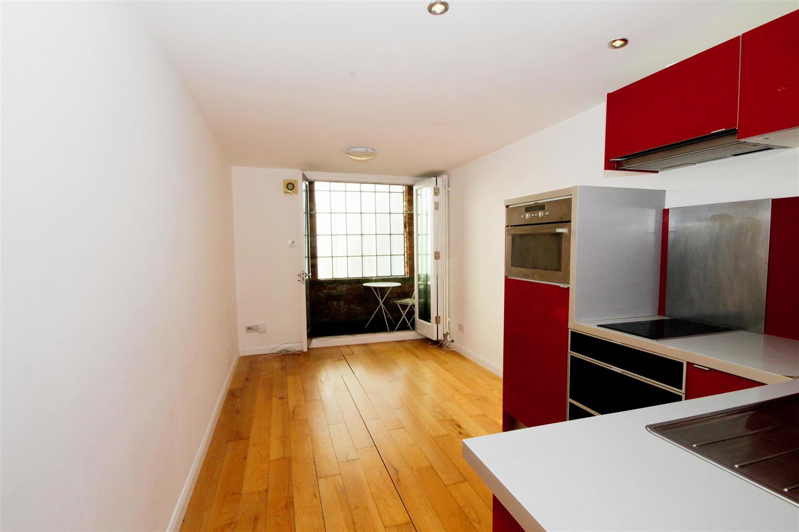1 bed flat to rent in Elm Road, Bristol  - Property Image 1