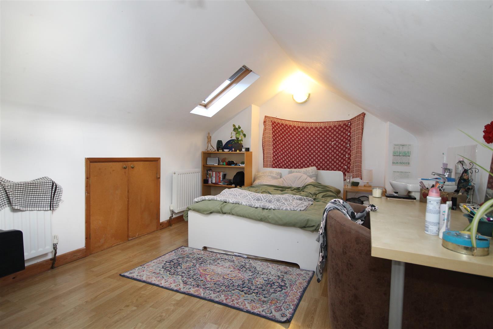 5 bed terraced house to rent in Rudthorpe Road, Bristol 9