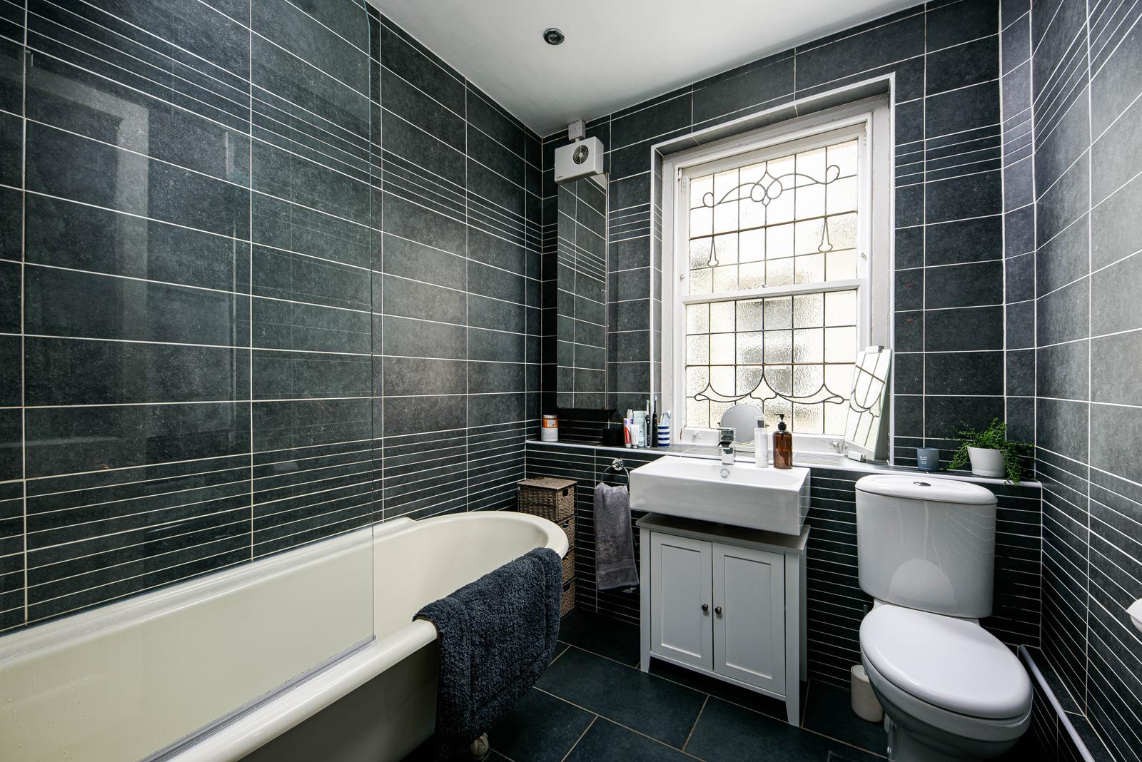 2 bed apartment for sale in Arlington Villas, Bristol 7